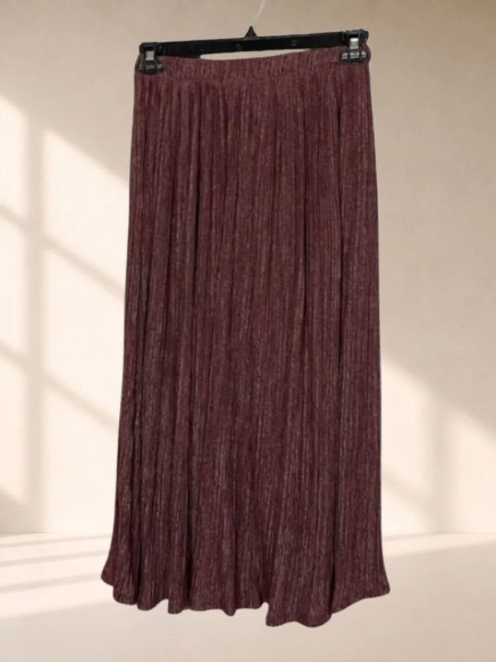 Pleione burgundy pleated